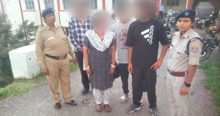सोमेश्वर पुलिस ने अथक प्रयासों से गुमशुदा महिला को पंजाब से सकुशल किया बरामद