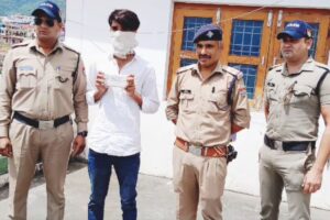 देशभर में सेक्सटॉर्शन चलाने वाले गैंग के मुख्य अभियुक्त को, पिथौरागढ़ पुलिस ने राजस्थान से किया गिरफ्तार।