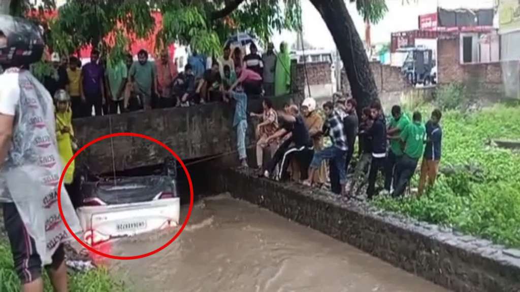 Haldwani: Rain wreaks havoc, 4 dead, 3 injured as car flows into canal